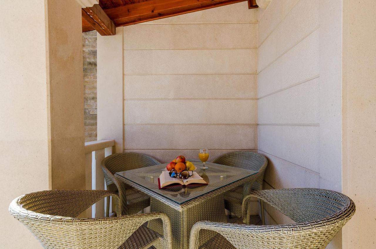 Apartments Kanjuo By The Sea Mlini Exterior photo