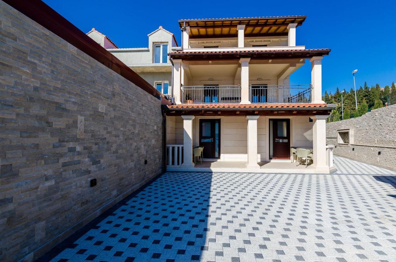 Apartments Kanjuo By The Sea Mlini Exterior photo