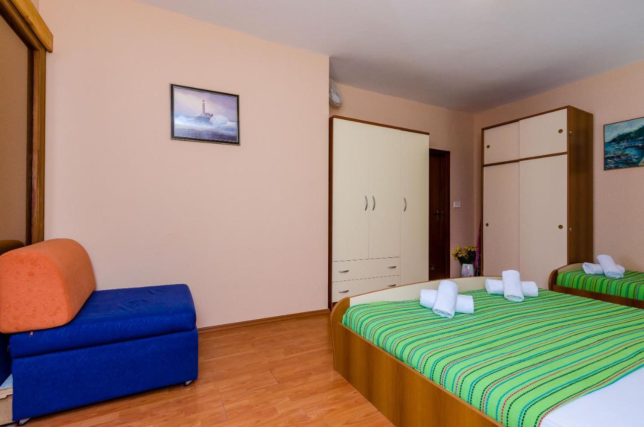 Apartments Kanjuo By The Sea Mlini Exterior photo