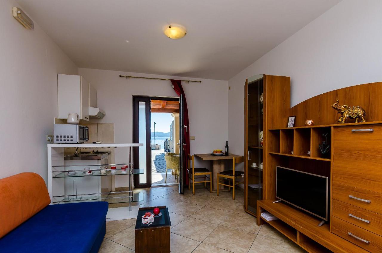 Apartments Kanjuo By The Sea Mlini Exterior photo