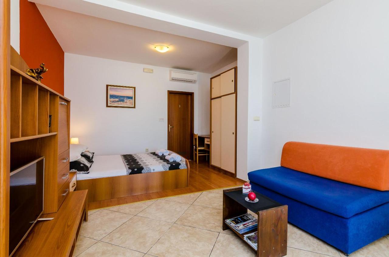 Apartments Kanjuo By The Sea Mlini Exterior photo